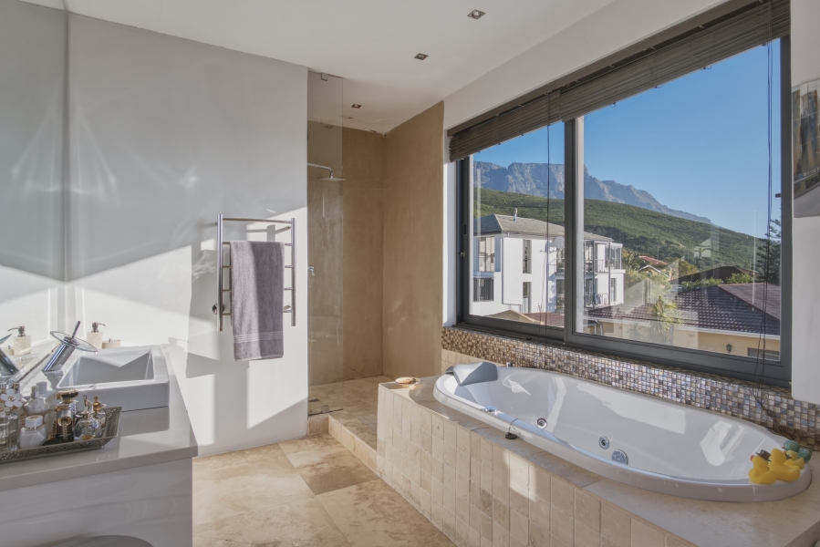 3 Bedroom Property for Sale in Walmer Estate Western Cape